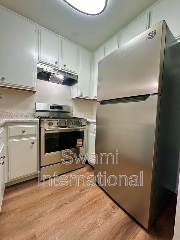 Building Photo - 26114 Belle Porte Ave