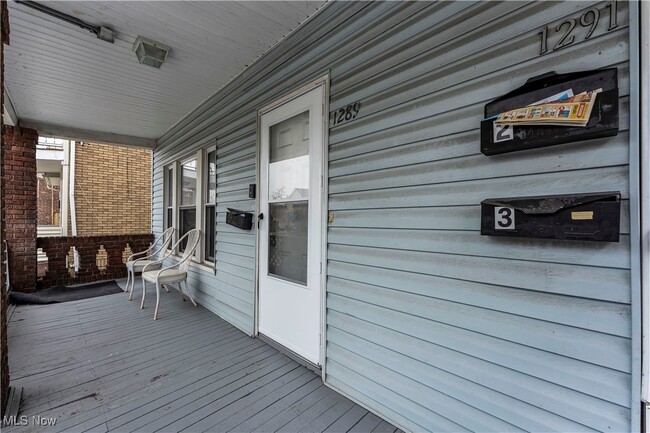 Building Photo - 1289 W 115th St