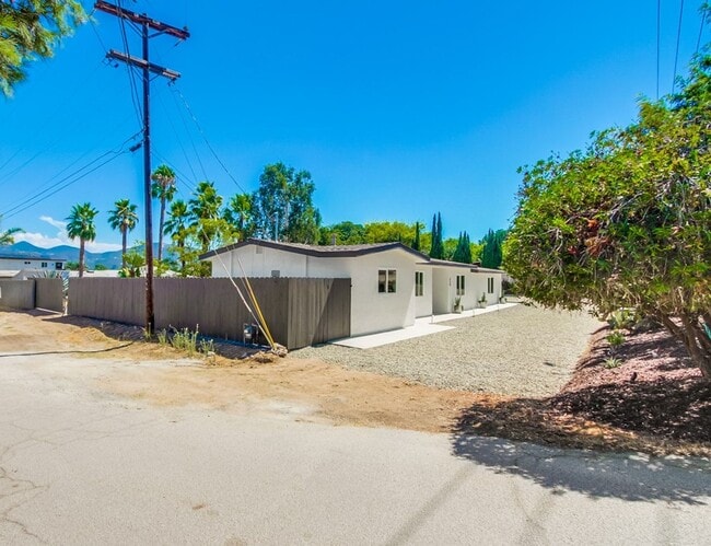 Building Photo - Charming & Upgraded San Marcos Home with Privacy and Space