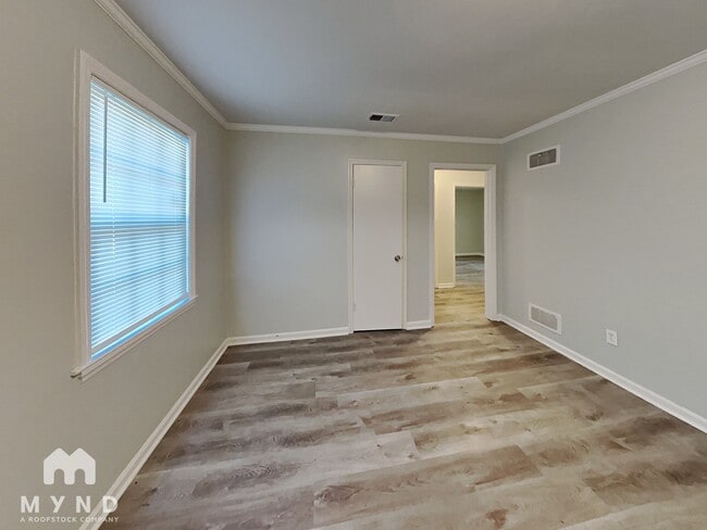 Building Photo - 3996 Mountain Terrace St