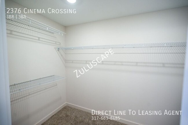 Building Photo - 1331 E Berry St