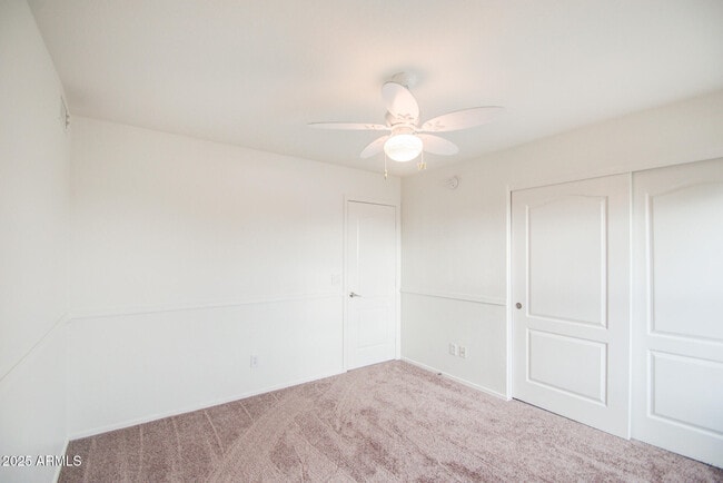 Building Photo - 3938 E San Pedro Ave