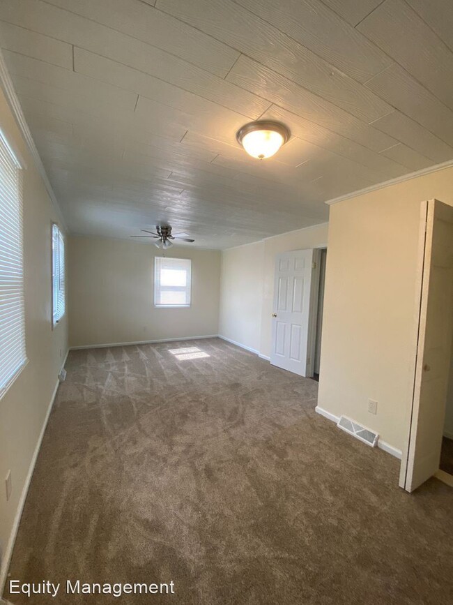 Building Photo - 3 br, 2 bath House - 2603 Walnut St.