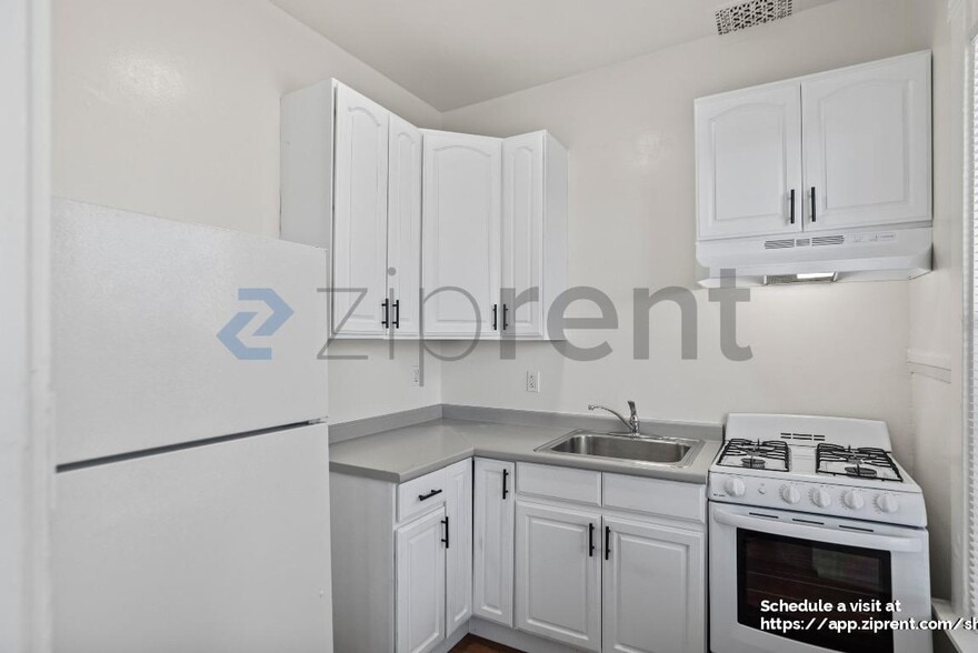 Building Photo - 680 14th St