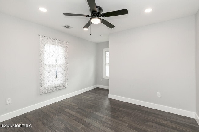 Building Photo - 91 Locust Ave