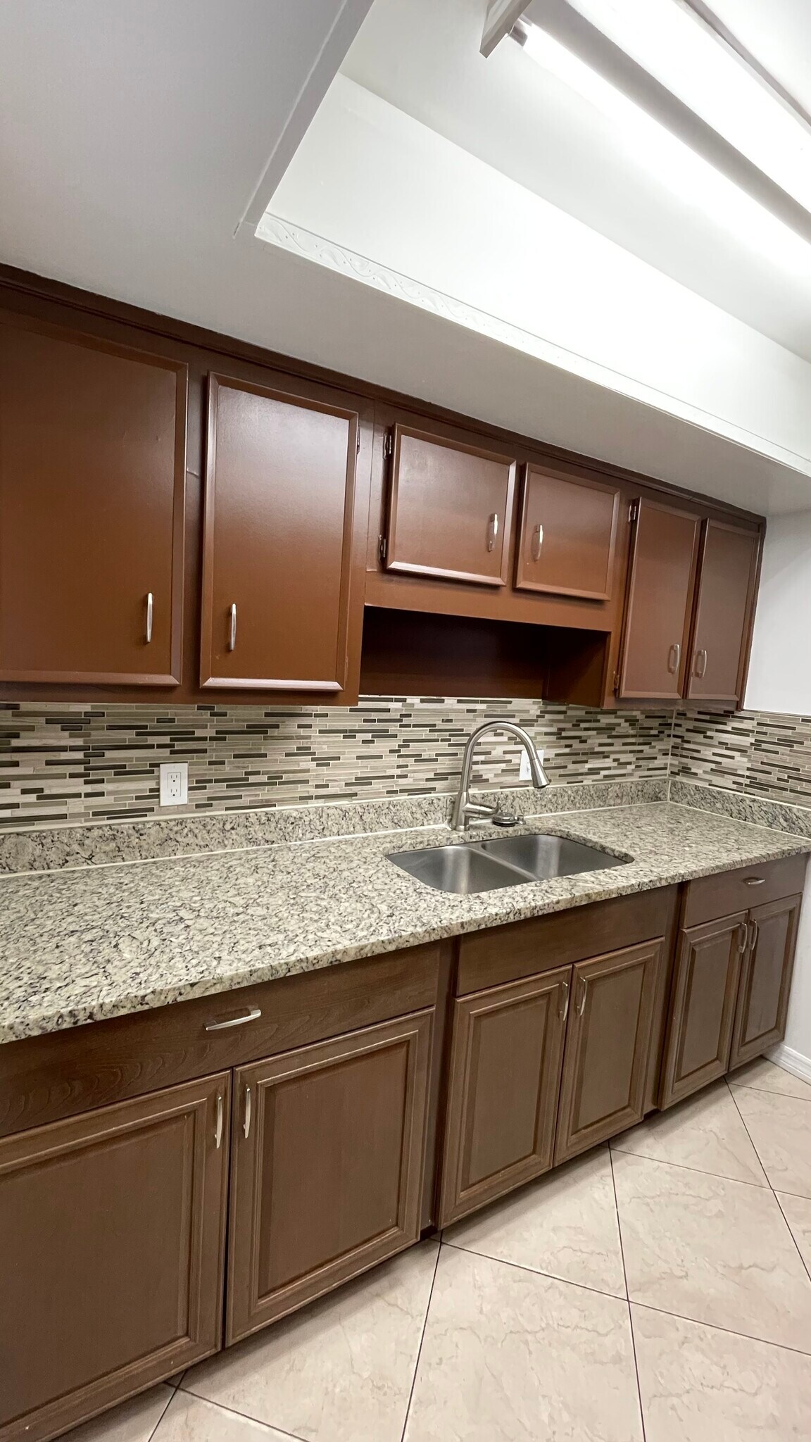 Building Photo - 1533 Lay Ct