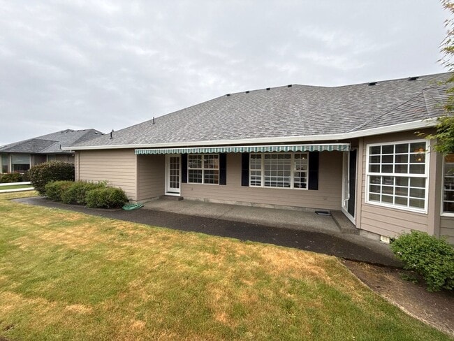 Building Photo - 191 McLaughlin Dr