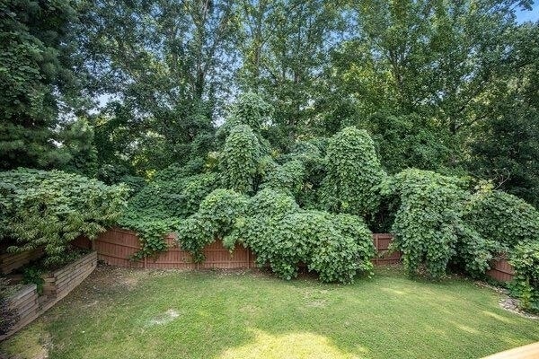 Building Photo - 2295 Manor View