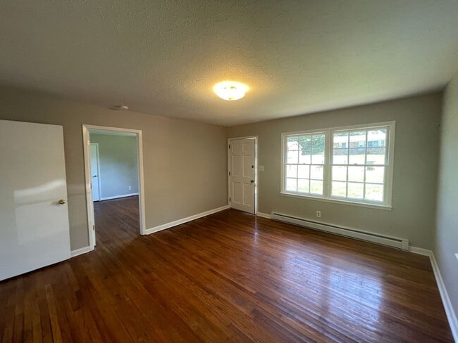 Building Photo - SHJ296-603 Lark Drive