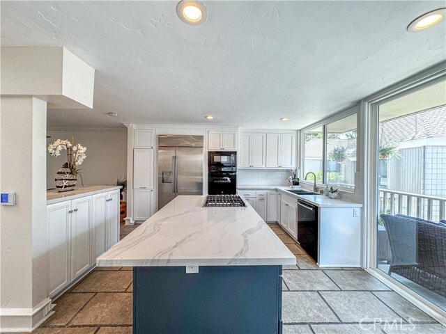 Building Photo - 16355 Wimbledon Ln