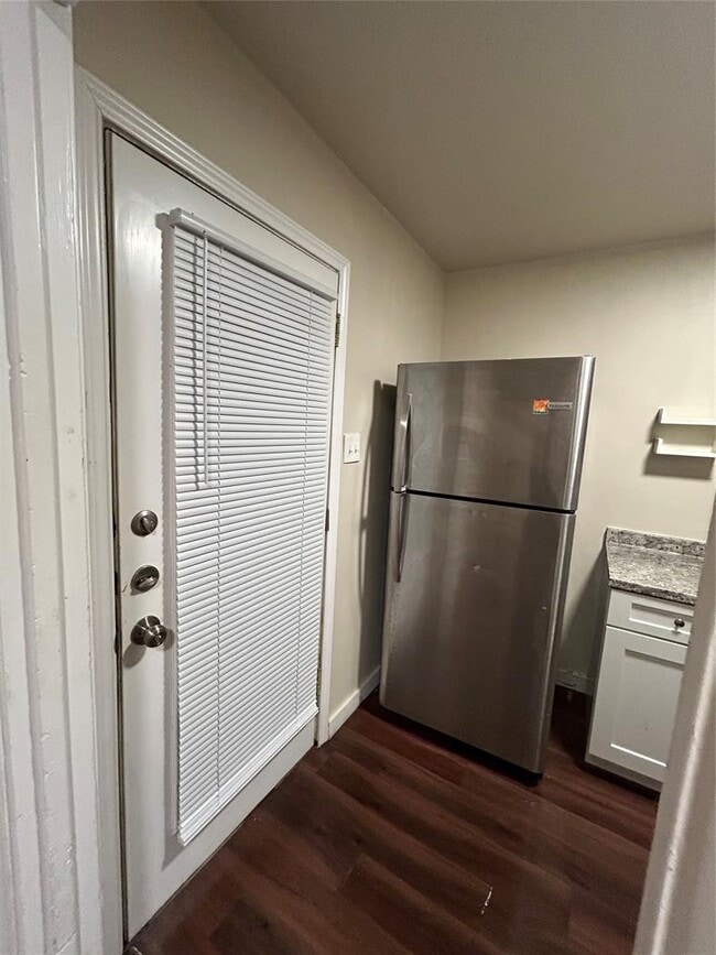 Building Photo - 914 Gene Johnson St