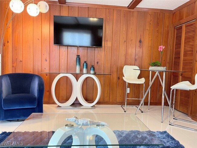 Building Photo - 317 Nature View Ct