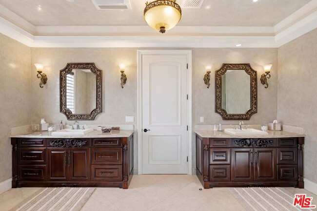 Building Photo - 2023 Parnell Ave