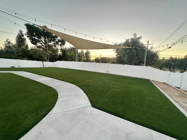 Building Photo - 2315 Tavern Rd