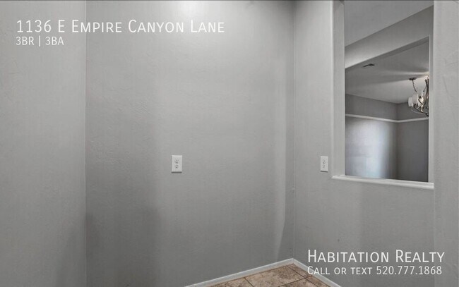 Building Photo - 1136 E Empire Canyon