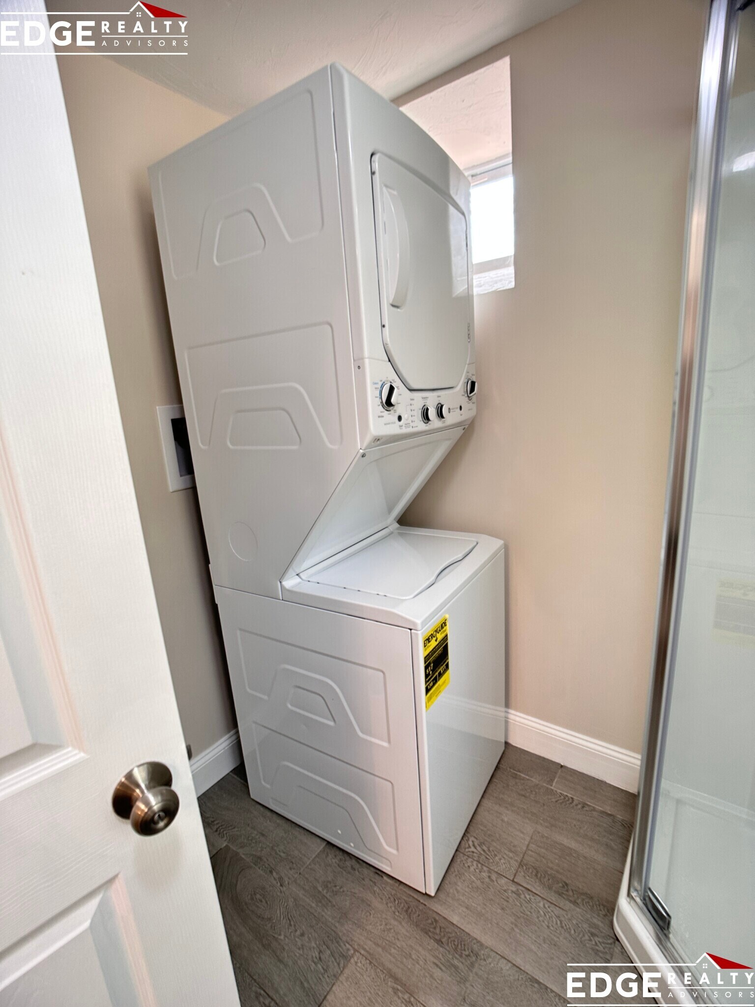 Building Photo - 10 E Boulevard Rd