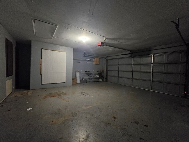 Building Photo - 4 bedroom 2 bath home in Seminole!