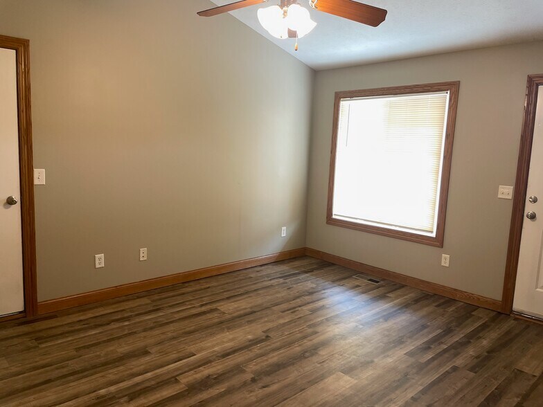 Building Photo - 7364 Mercy Ln