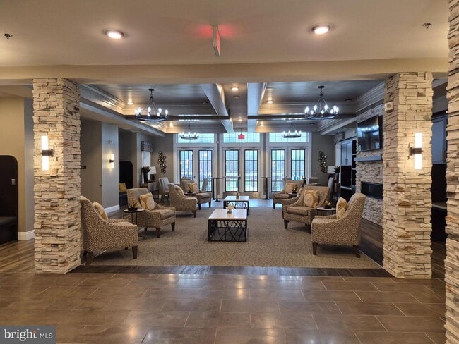 Building Photo - 9707 Glassy Creek Way