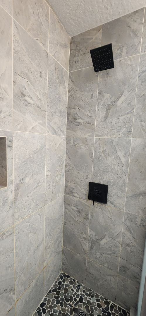 Building Photo - Beautiful, well-maintained 3-bedroom, 2-bathroom home