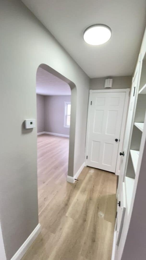 Building Photo - Three bedroom one bathroom home for rent