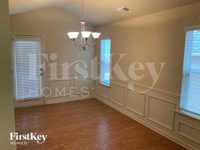 Building Photo - 436 Parkstone Dr