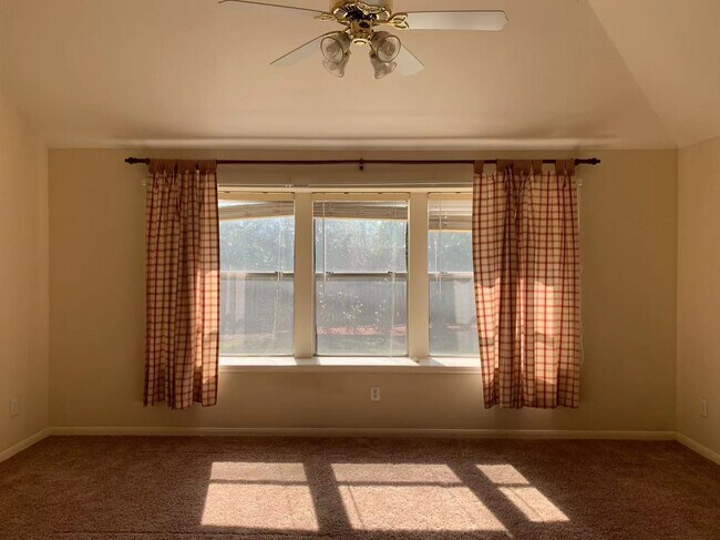 Building Photo - 22735 April Springs Ln