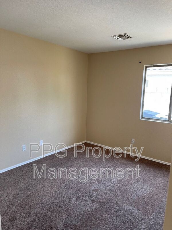 Building Photo - 13365 W Canyon Creek Dr