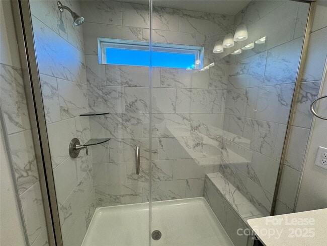 Building Photo - 5616 Axil Ln