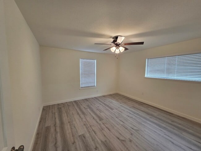 Building Photo - 1625 North St