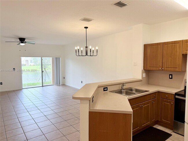 Building Photo - 5747 Isles Cir