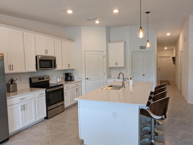 Building Photo - 6031 Ellerston Wy