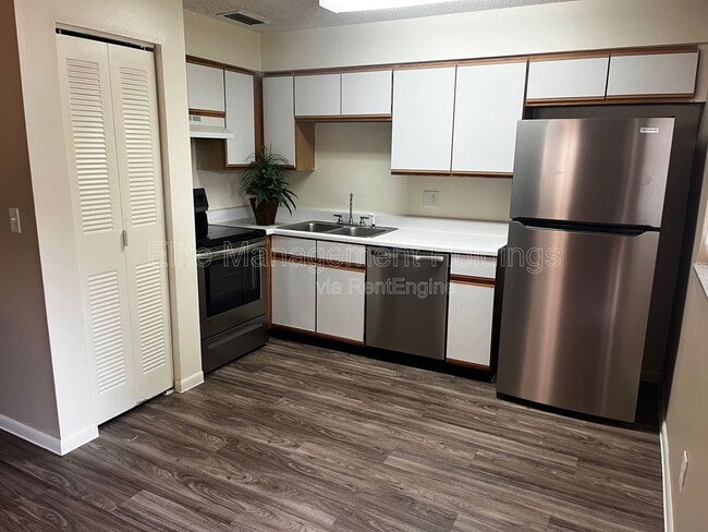 Building Photo - 1505 40th Ave