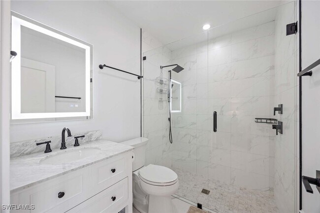 Building Photo - 4455 Gordon Dr