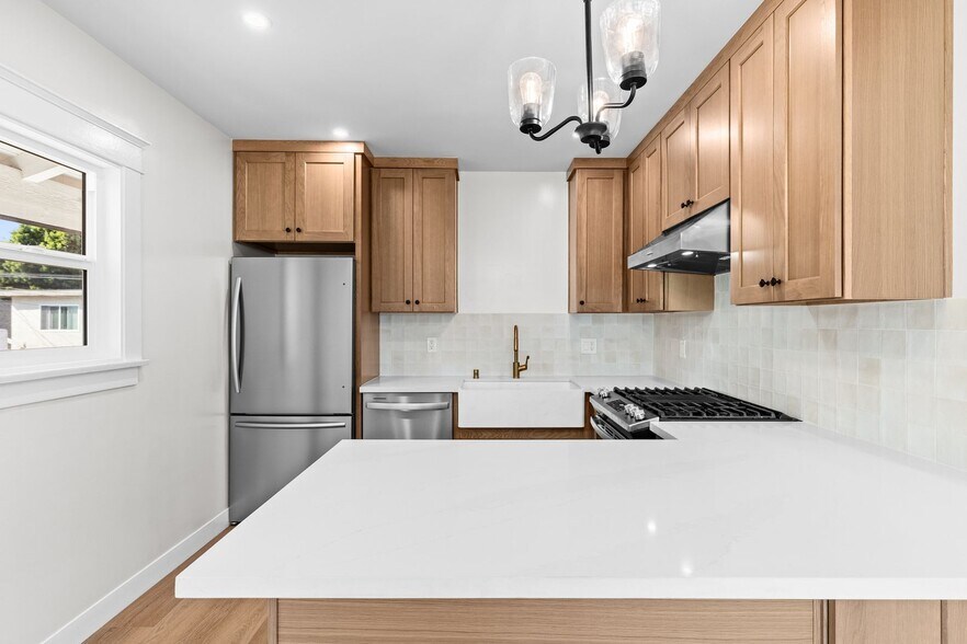 Building Photo - 526 Lime Ave