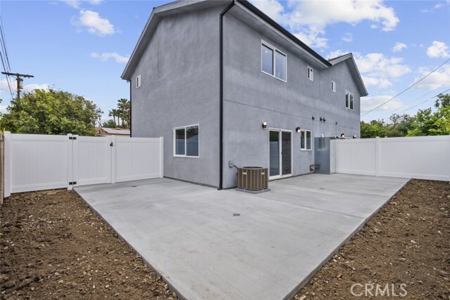 Building Photo - 15834 Eccles St