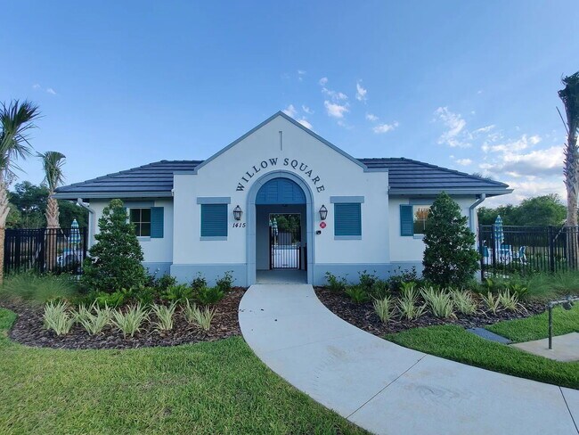 Building Photo - 23213 Willow Glen Way