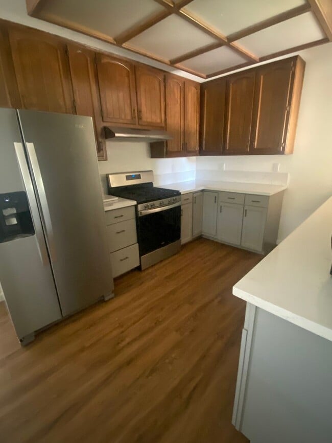 Building Photo - Atwater Central location near Shopping and...