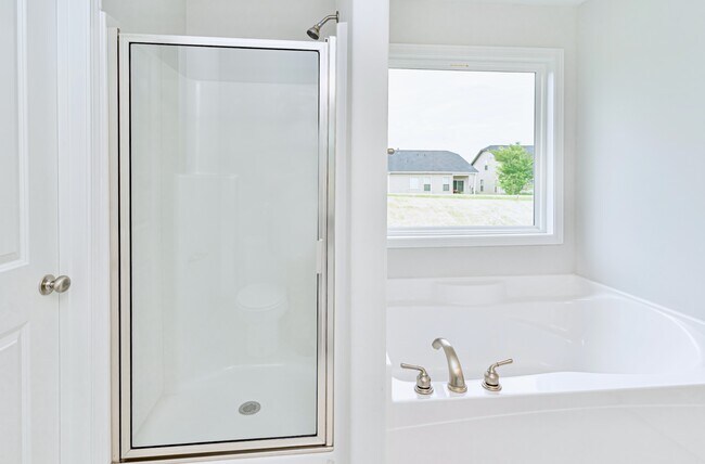 Building Photo - 819 Marple Pl