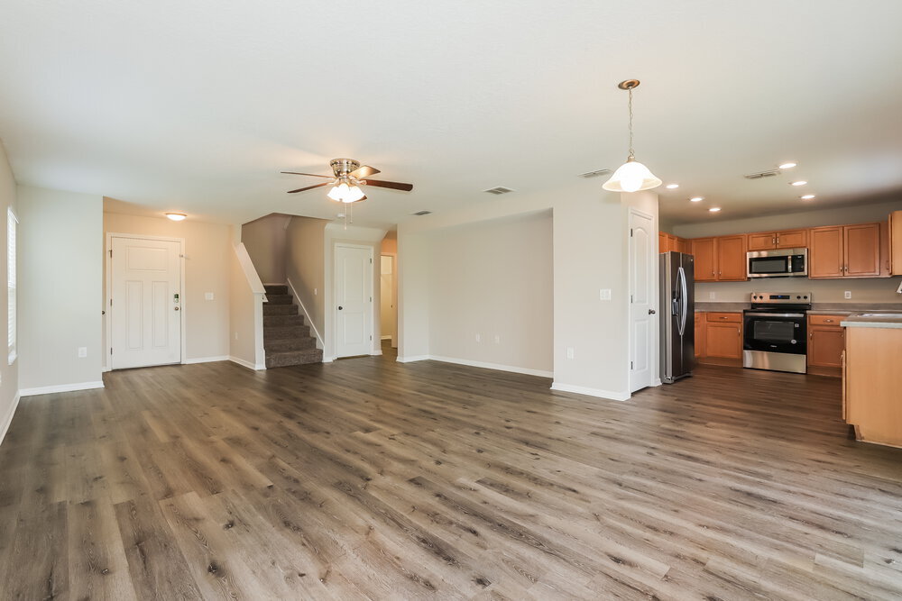 Building Photo - 10716 Southern Forest Dr