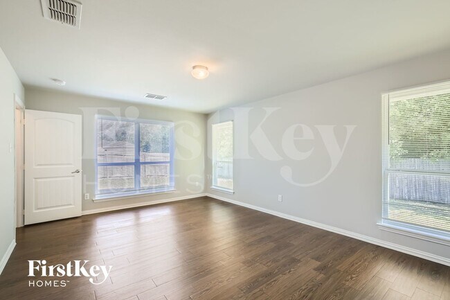 Building Photo - 278 Meadowcrest Dr