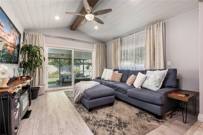 Building Photo - 5635 Pimenta Ave