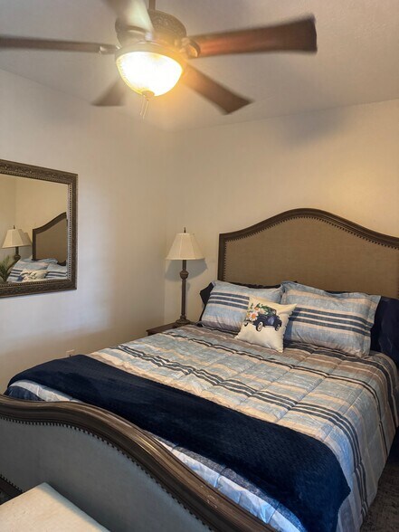 Master bedroom - 1139 Christy Dr