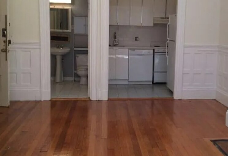 Primary Photo - 12 Aberdeen St