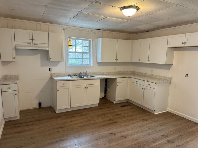 Building Photo - 2 Bedroom 1 Bath 19 Arnold St Grantville, Ga