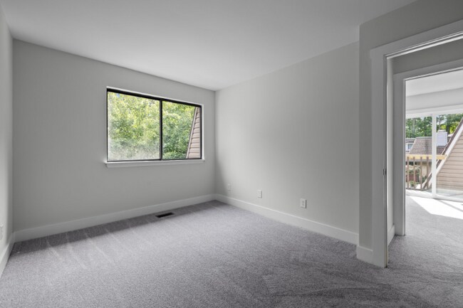 Building Photo - 196 Finley Forest Dr