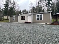 Building Photo - Beautiful Home with Plenty of Land!