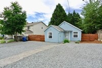 Building Photo - Quaint Northgate 2 bed/1 bath home AVAILABLE NOW for $2750!