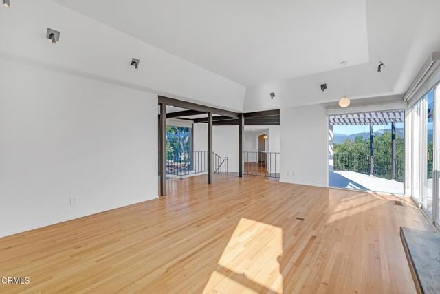 Building Photo - 1685 Poppy Peak Dr