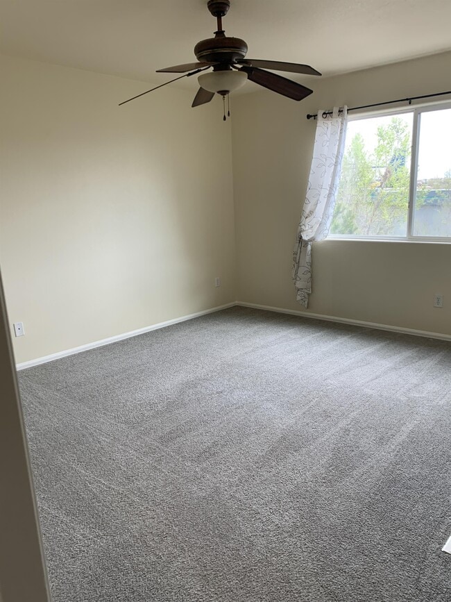 Building Photo - 755 Hailey Glenn View